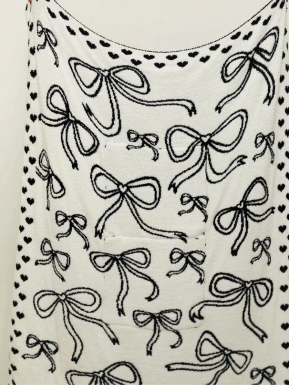 Black and White Bow Knit Throw Blanket - Brand Unknown